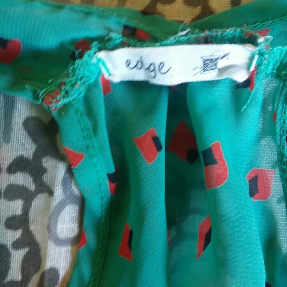 Top - Picture 2 of 2